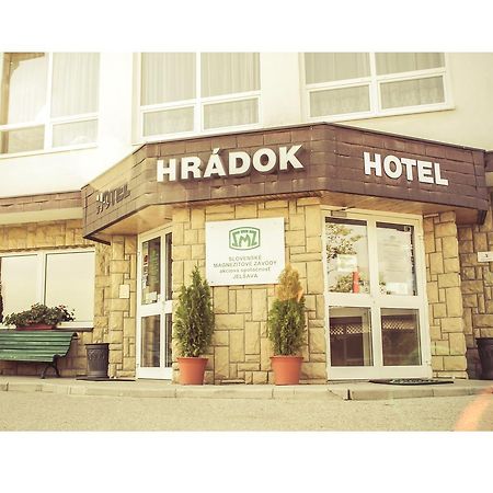 Hotel Hradok Jelsava Εξωτερικό φωτογραφία